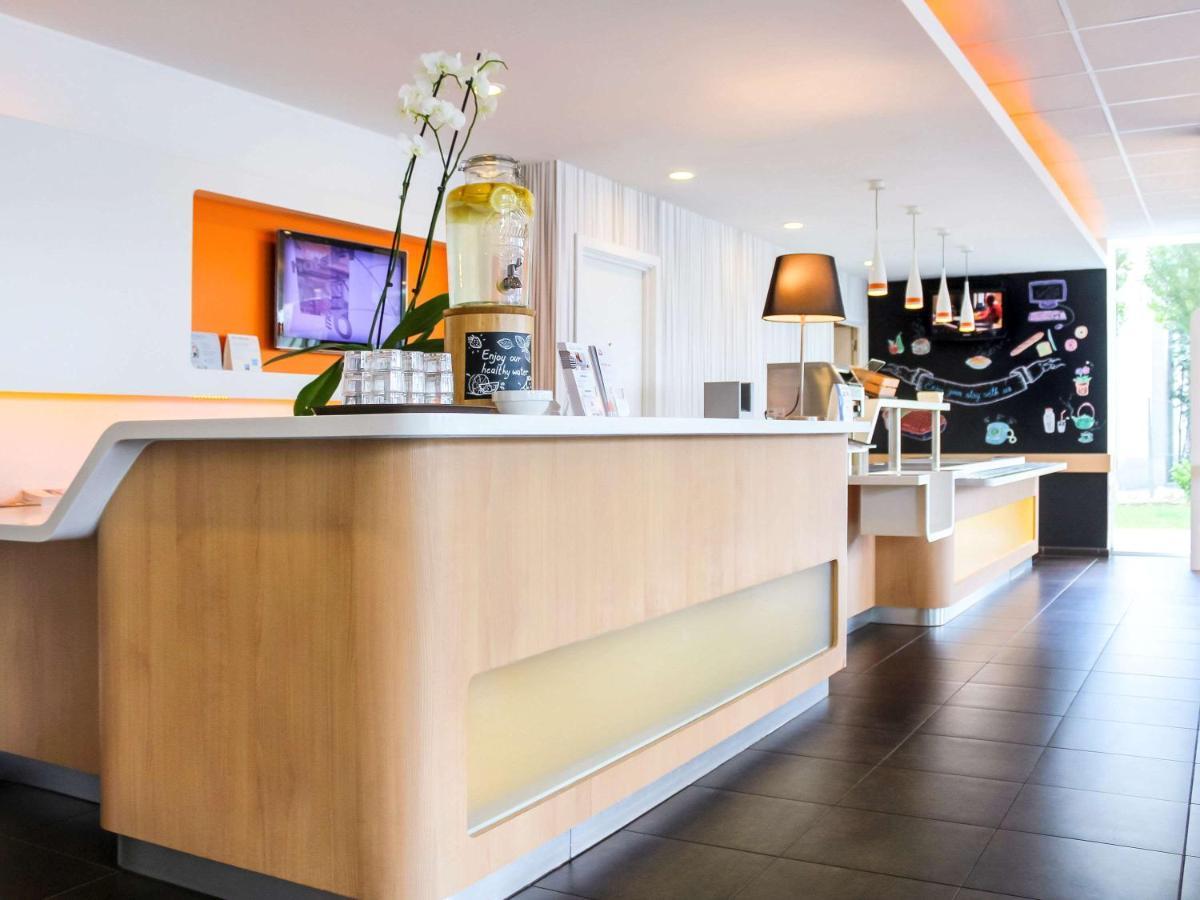 Ibis Budget Port *