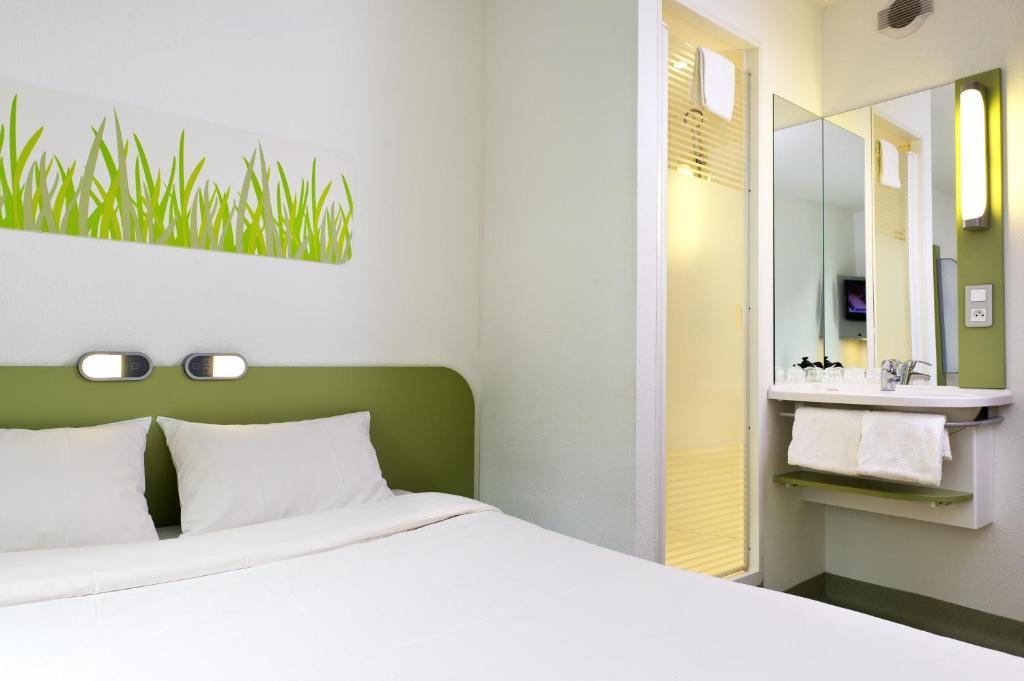 Ibis Budget Port Hotel *